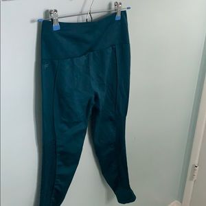 Sync High-Waisted perforated 7/8 leggings